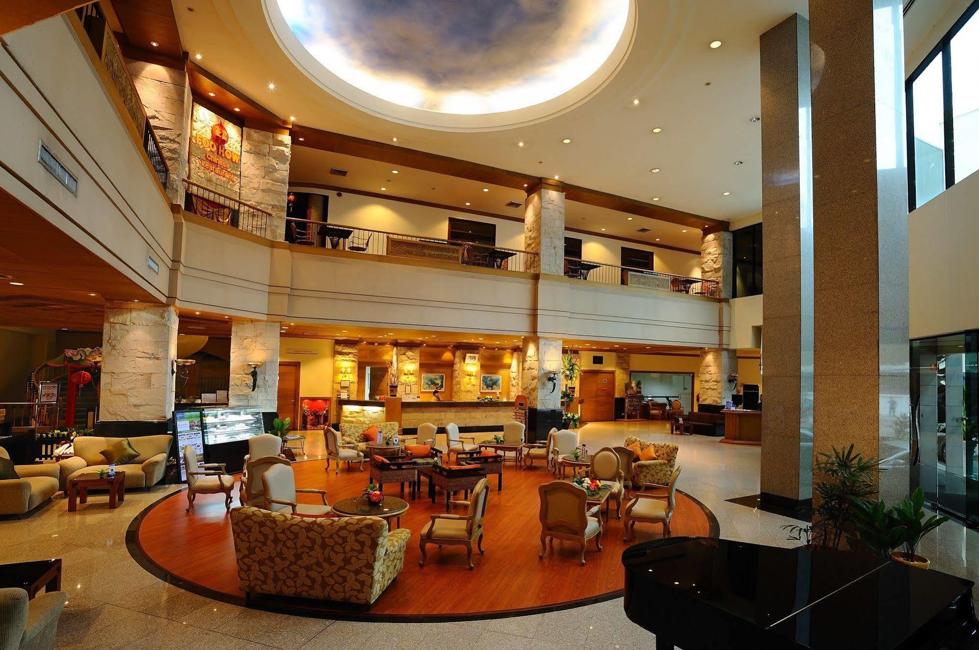 Chon Inter Hotel Chonburi Zewnętrze zdjęcie