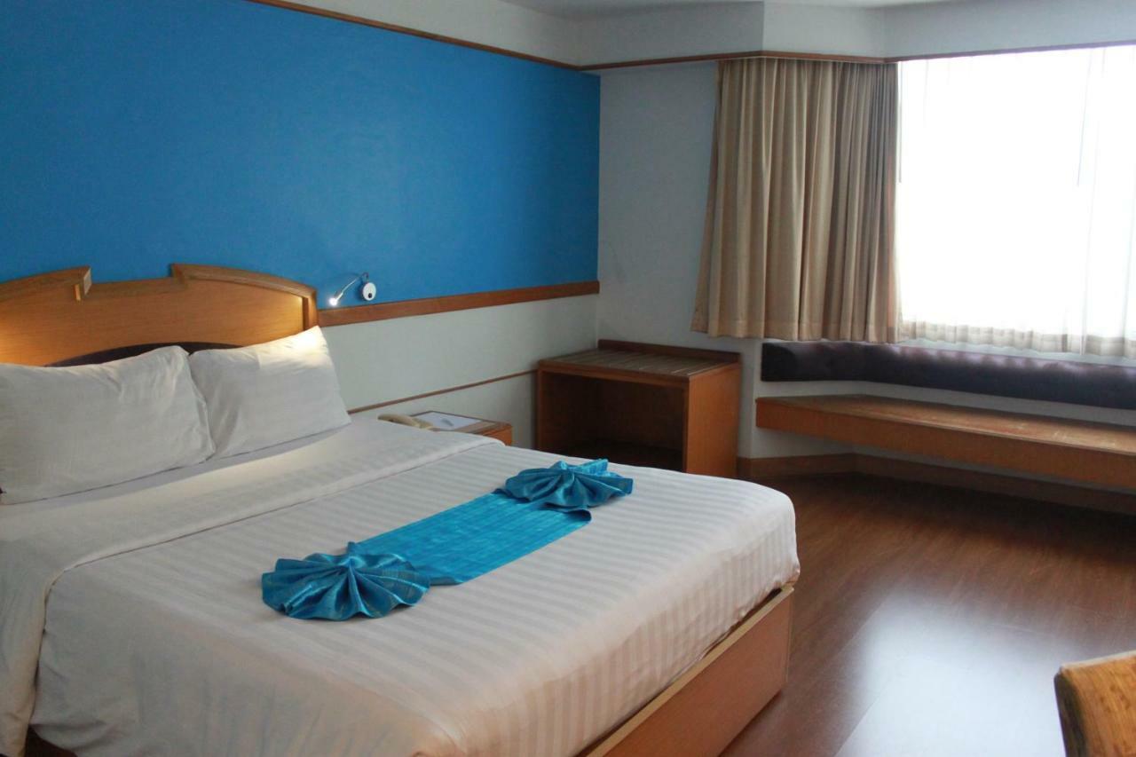 Chon Inter Hotel Chonburi Zewnętrze zdjęcie